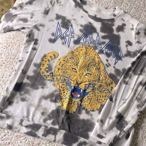 Gray and white suéter, extra small .